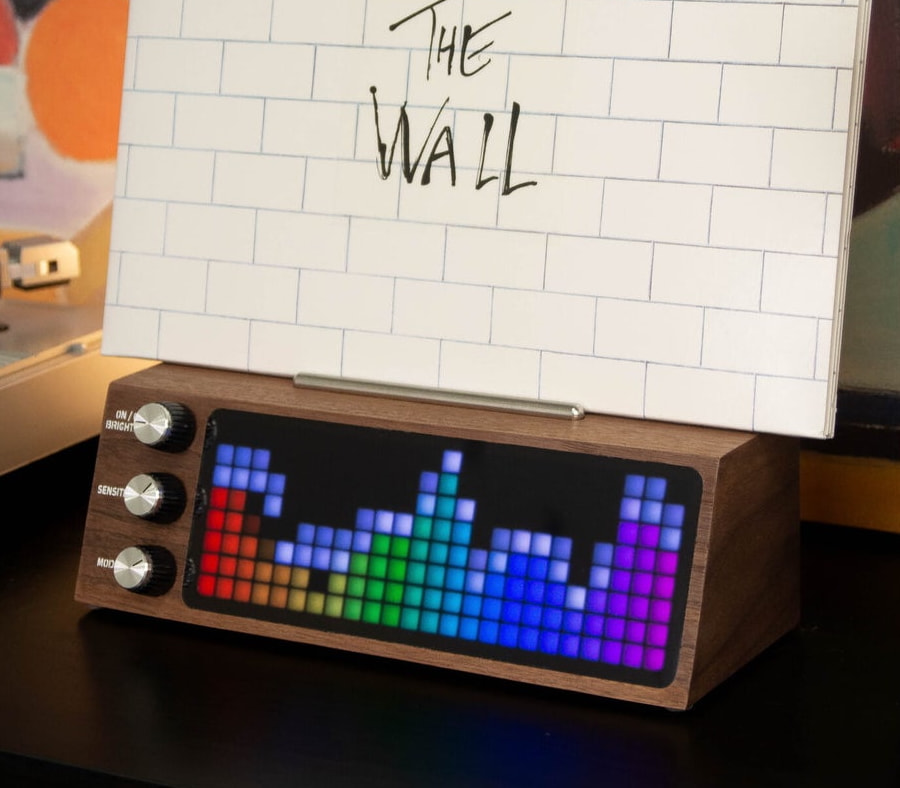 petru-designs-visualizer-record-stand