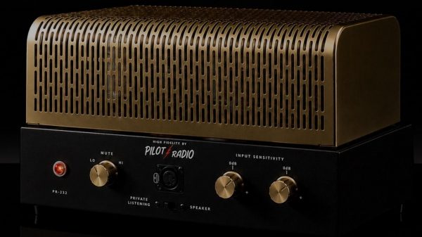 Pilot Radio 232 Tube Amplifier Front Angle