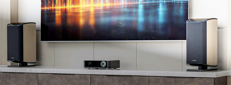 Garmin JL Audio Primacy S3 Bookshelf Active Speakers Lifesstyle