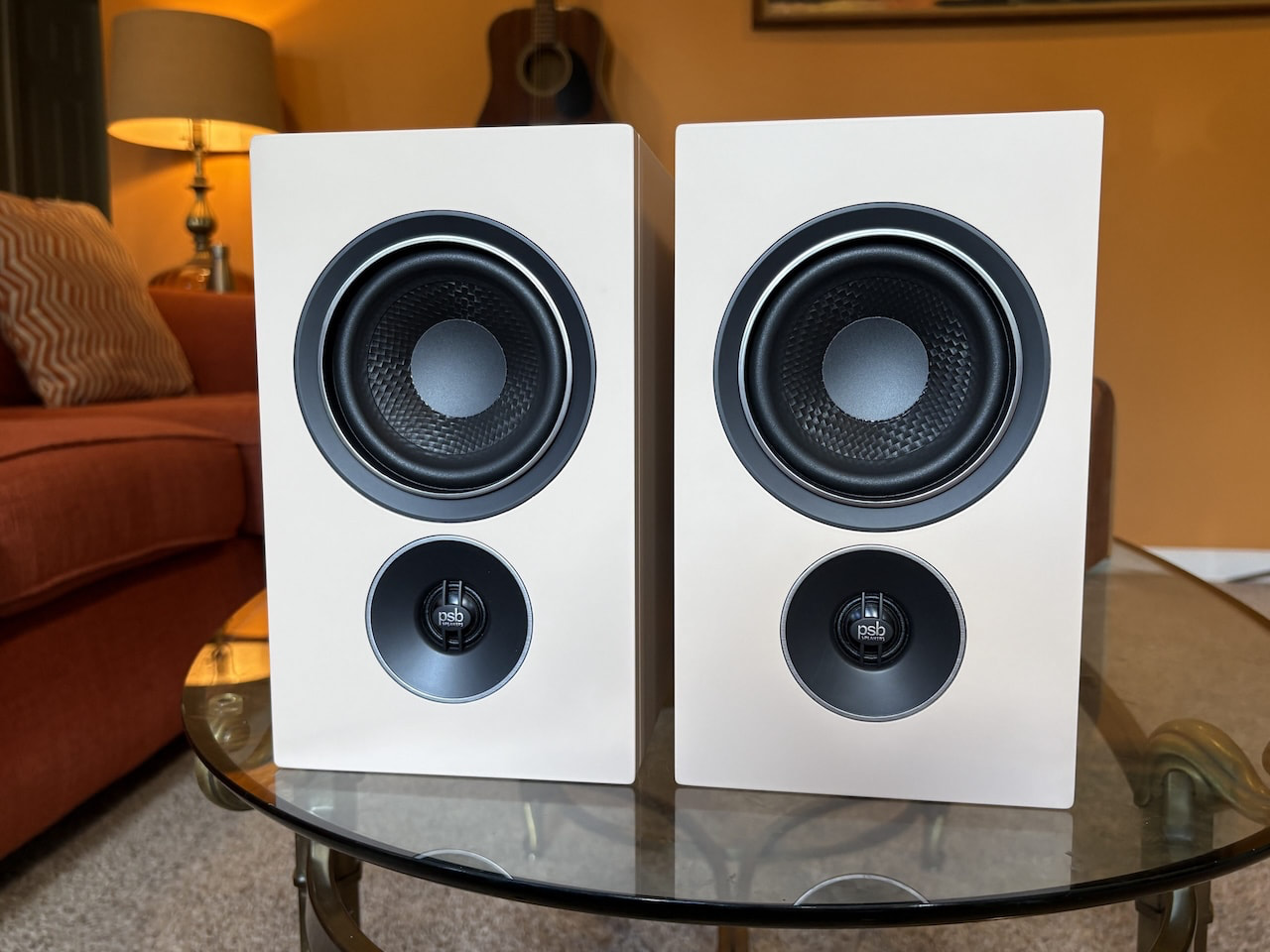 psb-speakers-iq2-pair-front