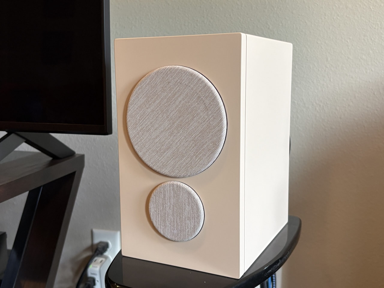 psb-speakers-iq2-with-grilles