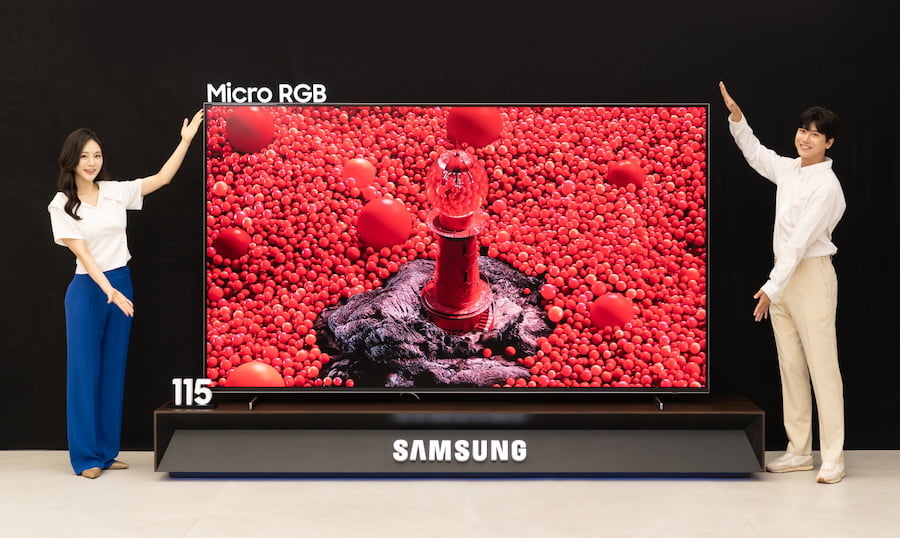 samsung-micro-rgb-tv-115-people