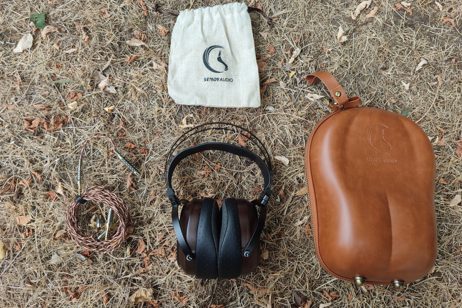 sendy-audio-aiva-2-headphones-accessories