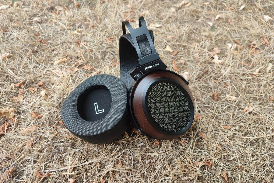 sendy-audio-aiva-2-headphones-flipped