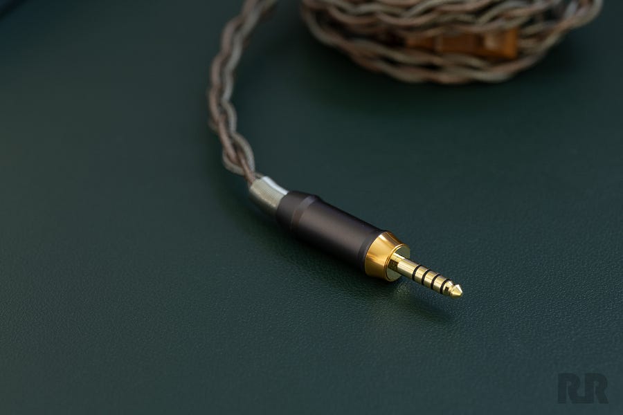 sendy-audio-apollo-pro-headphones-connector