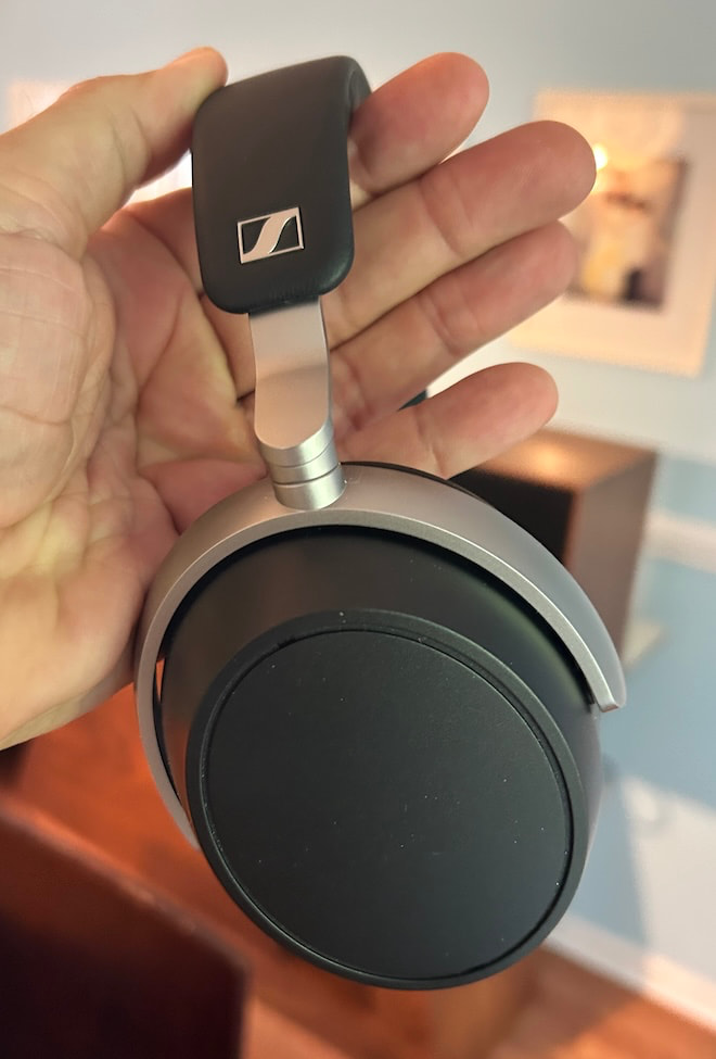 sennheiser-hdb-630-headphones-side
