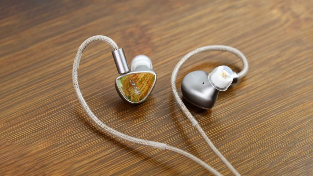SIVGA Lyrebird IEMs front and back