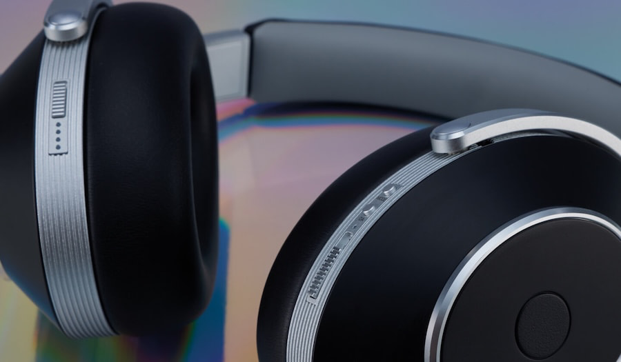 solitaire-t-pro-nightflight-headphones-bottom