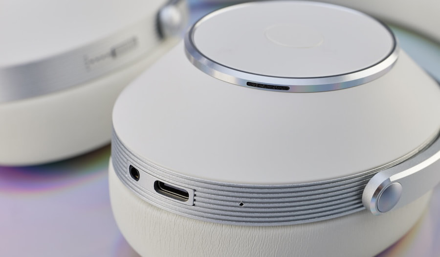 solitaire-t-pro-riviera-headphones-bottom