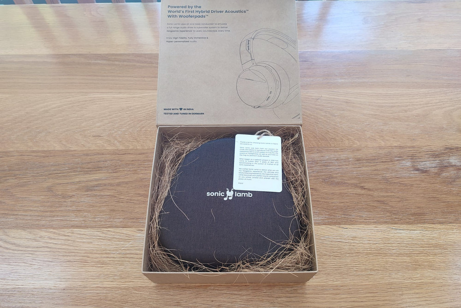 sonic-lamb-wireless-headphones-ember-gray-package-open
