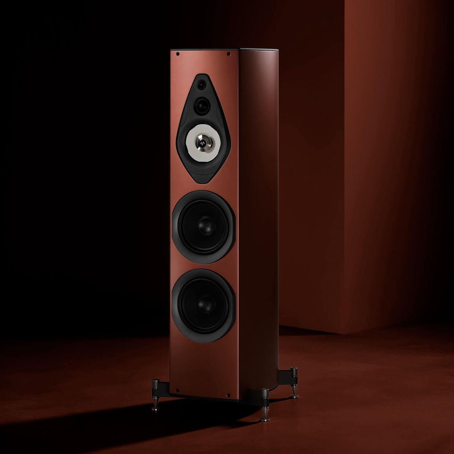 sonus-faber-amati-supreme-loudspeakers-angle