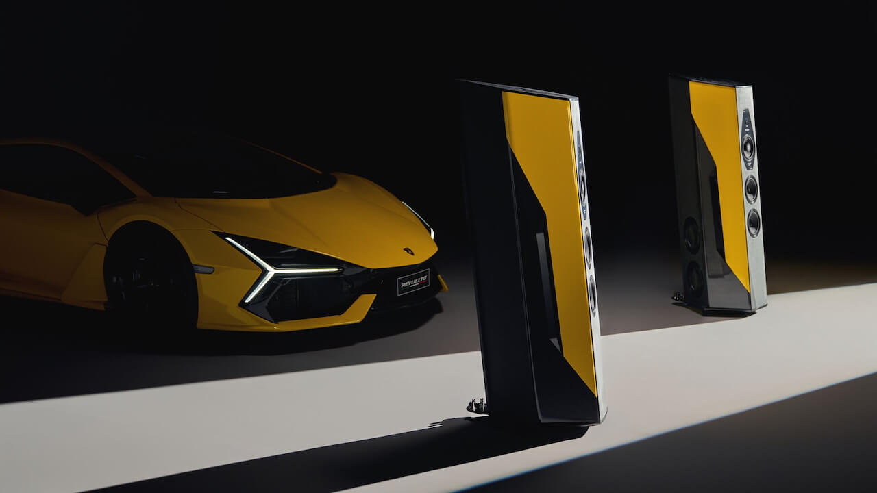 Sonus faber Il Cremonese Ex3me Automobili Lamborghini edition Loudspeakers and Car Angle