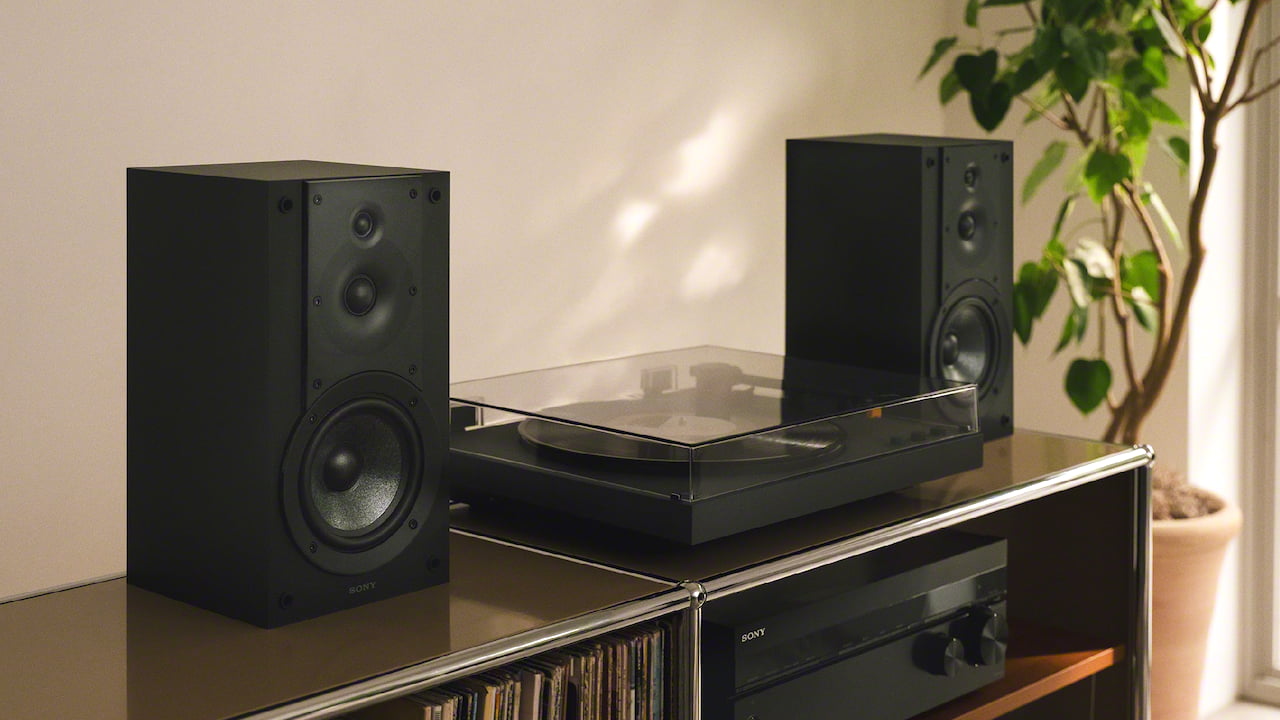 Sony PS-LX5BT Turntable Lifestyle