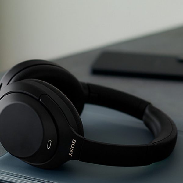 2026 Sony WH-1000XM4C Wireless Headphones Black on Table