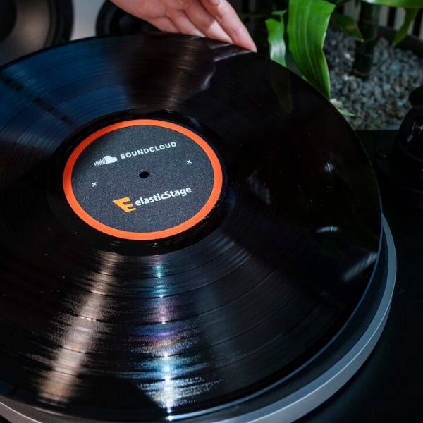 SoundCloud elasticStage On-demand Vinyl Album