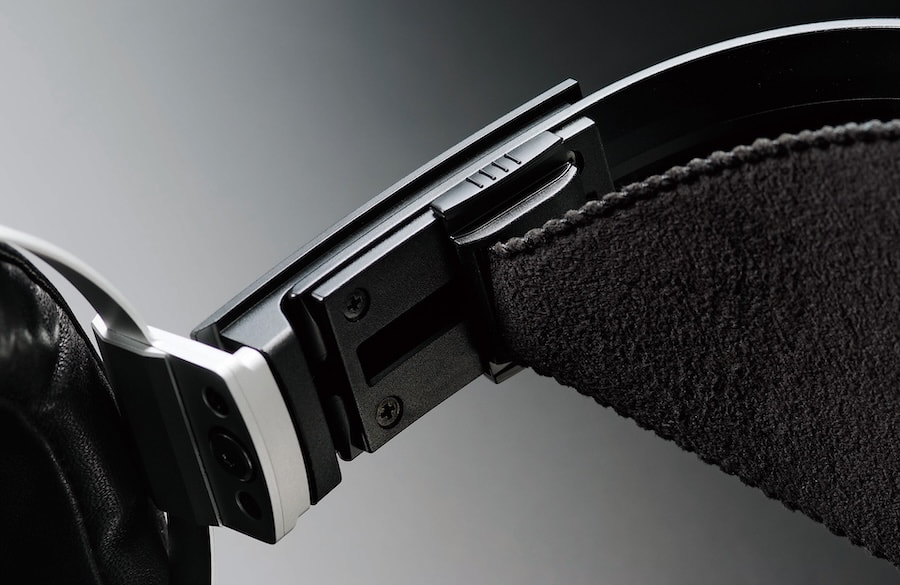 stax-sr-009d-headphones-arc