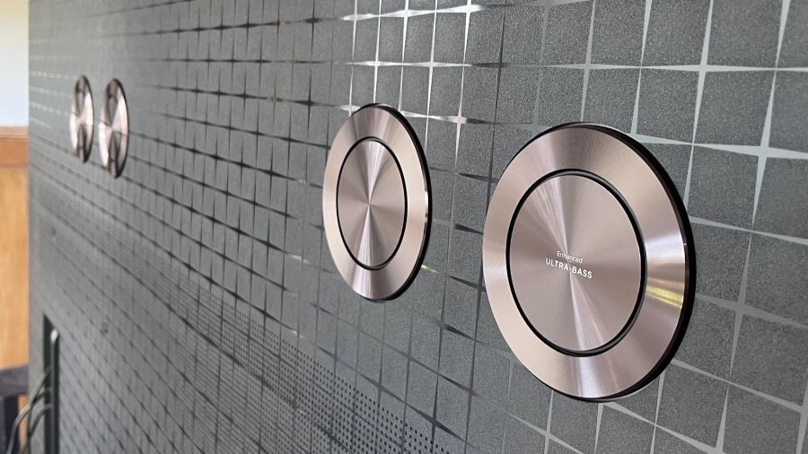 tcl-75x11l-tv-rear-speakers