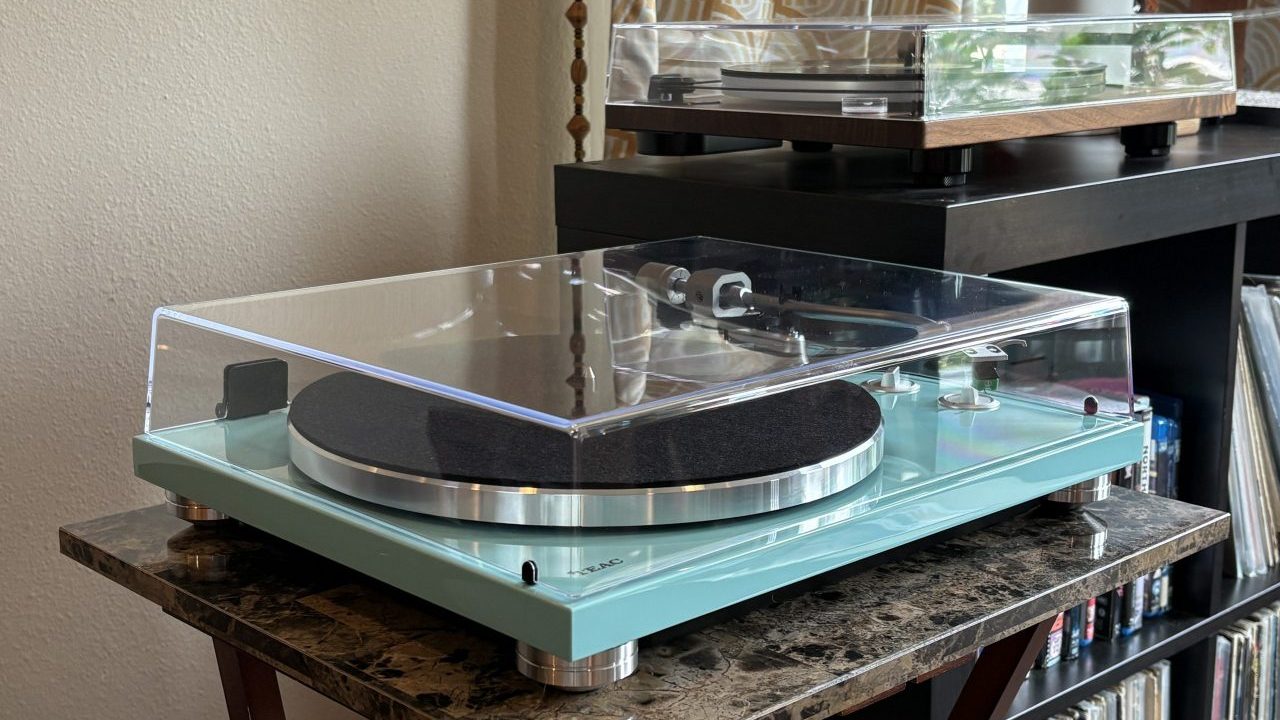 TEAC TN-400BT-X Turntable Review: Vinyl Playback Meets Bluetooth Convenience