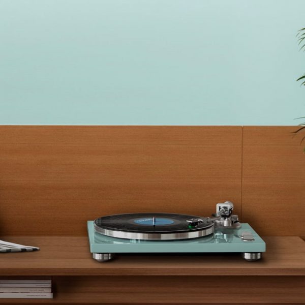 TEAC TN-400BT X/TB Turntable Lifestyle