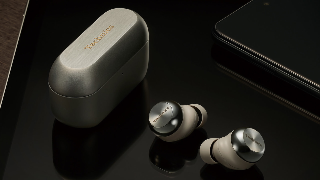 Technics EAH-AZ100 Wireless Earbuds with Case in Champagne