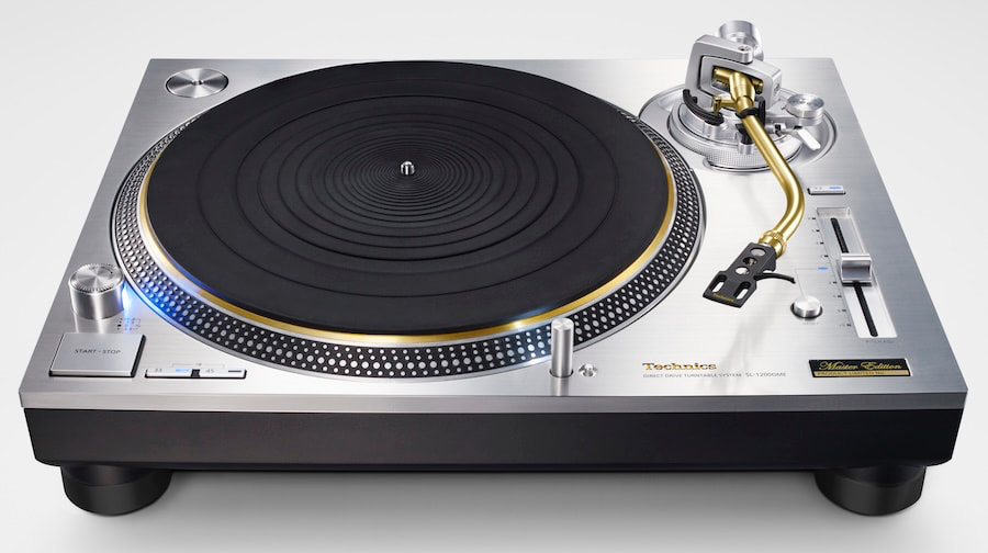 technics-sl-1200gme-turntable-front