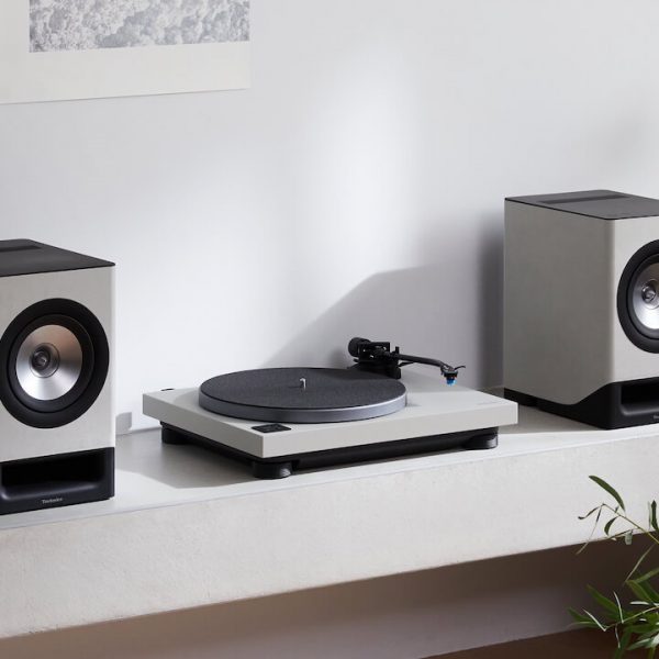 Technics SL-40CBT Bluetooth Turntable in Gray with Wireless Speakers
