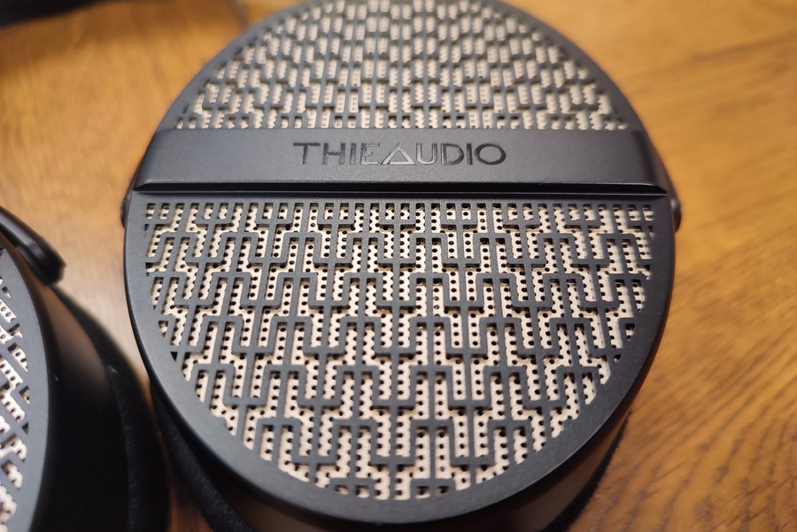 thieaudio-cypher-outer-earcup