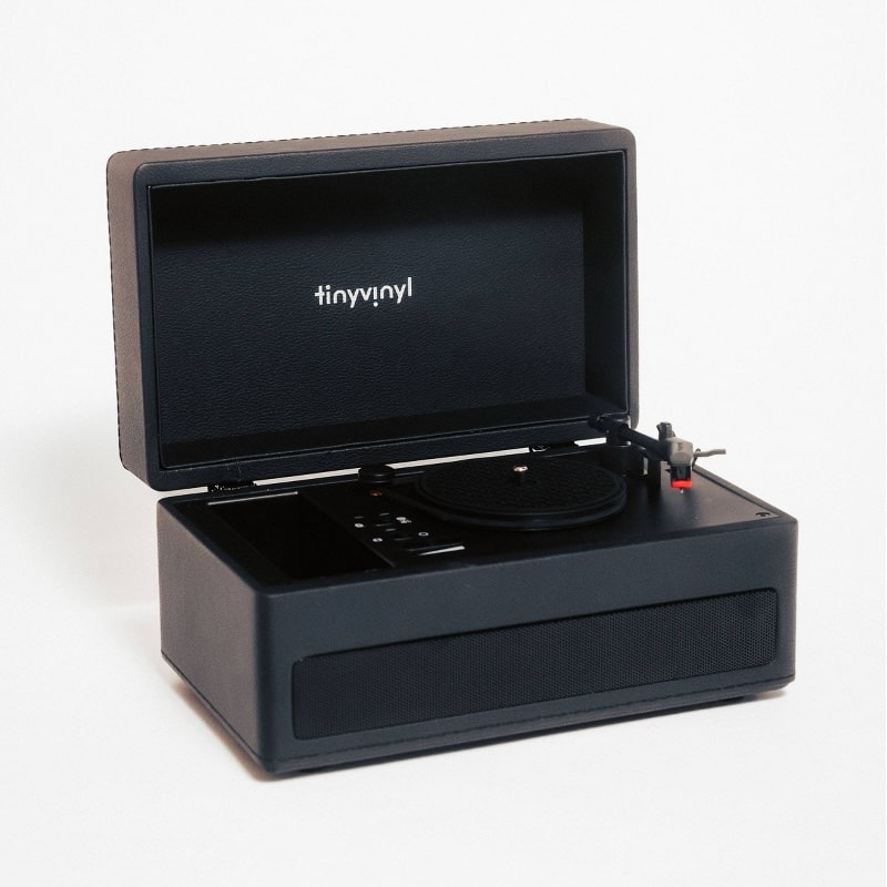 tiny-vinyl-player-angle