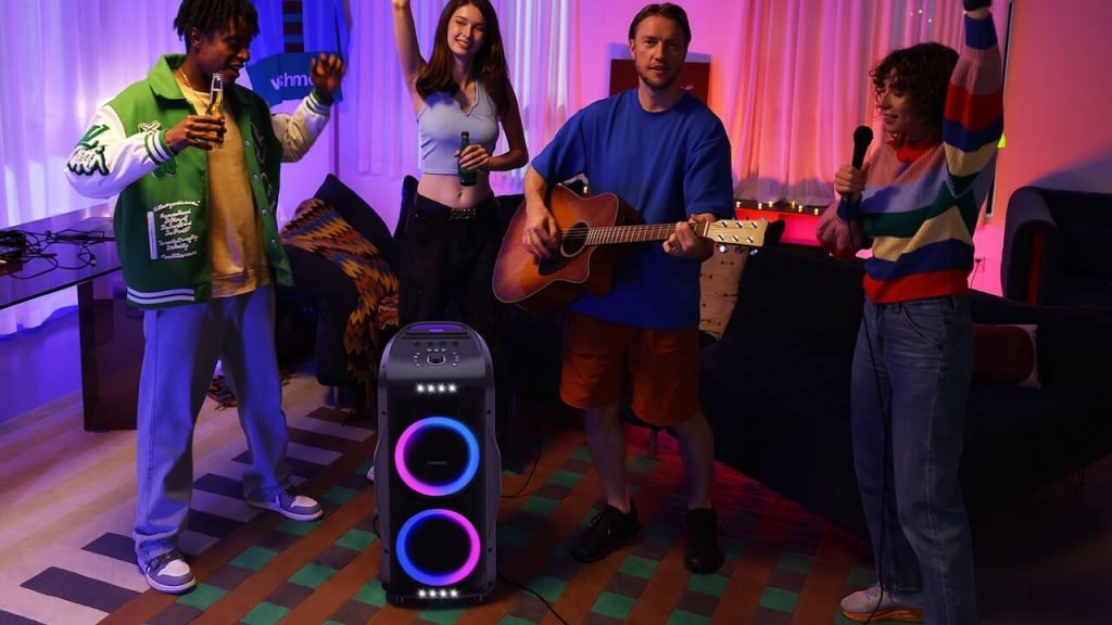 Tronsmart Halo 300 Party Speaker Lifestyle