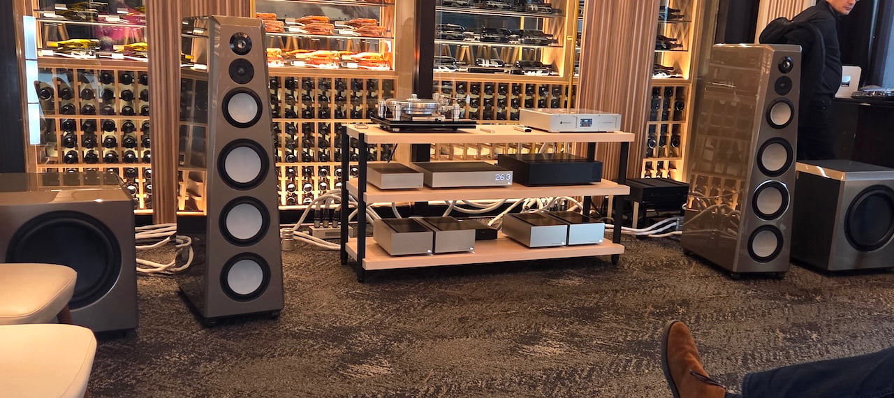 vonschweikert-ultra-7-system-subs