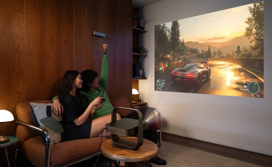 xgimi-elfin-4k-projector-lifestyle