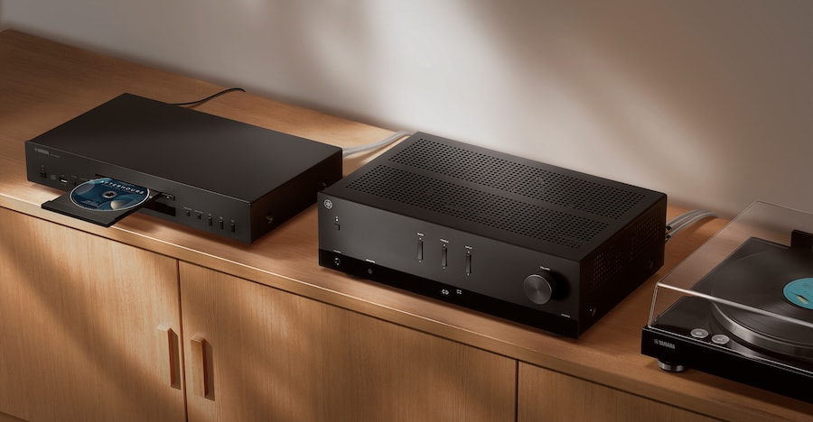 yamaha-r200a-stereo-receiver-black-front-angle-lifestyle
